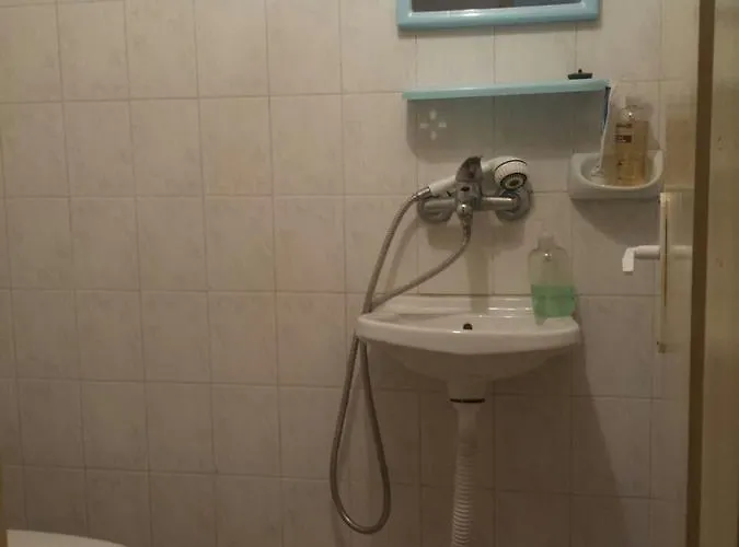 Нощувка със закуска (B & B) аria