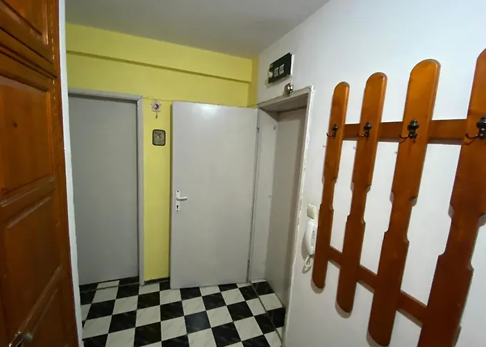 Нощувка със закуска (B & B) аria Бургас