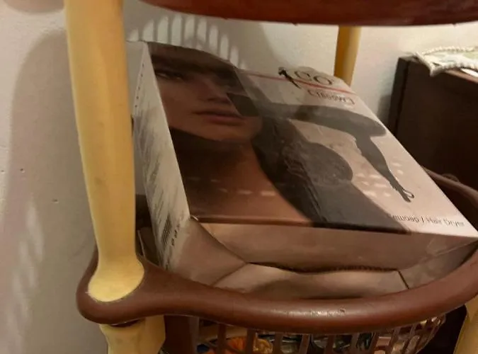 аria Нощувка със закуска (B & B) *